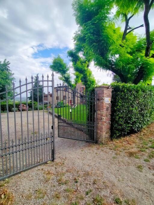 Вилла Cielo - Antica Casa Sulla Via Francigena Сан-Джиминьяно Экстерьер фото